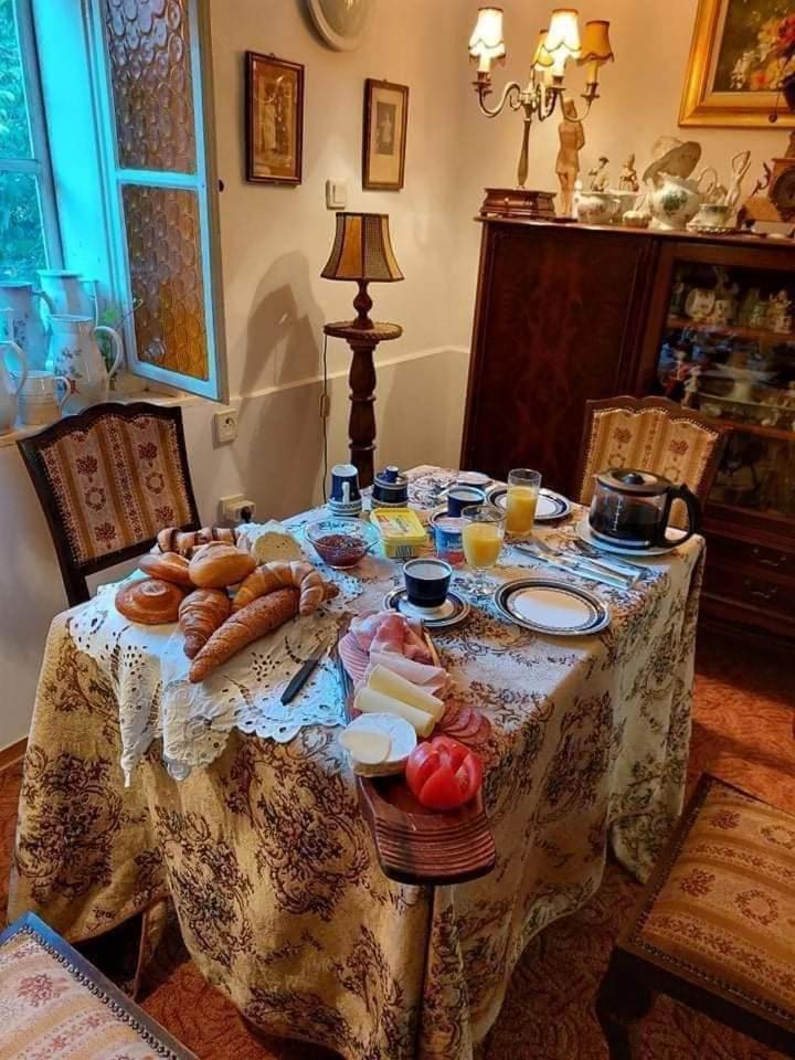 Fonagy Es Walter Vendeg- Es Borhaz Bed & Breakfast Vac Exterior photo