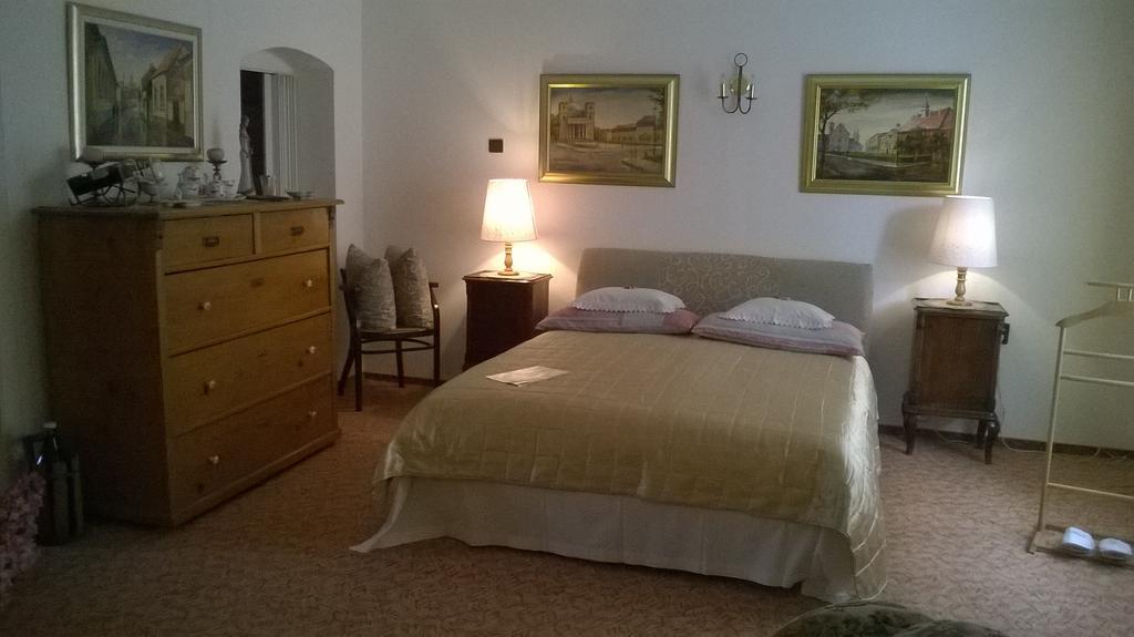 Fonagy Es Walter Vendeg- Es Borhaz Bed & Breakfast Vac Exterior photo